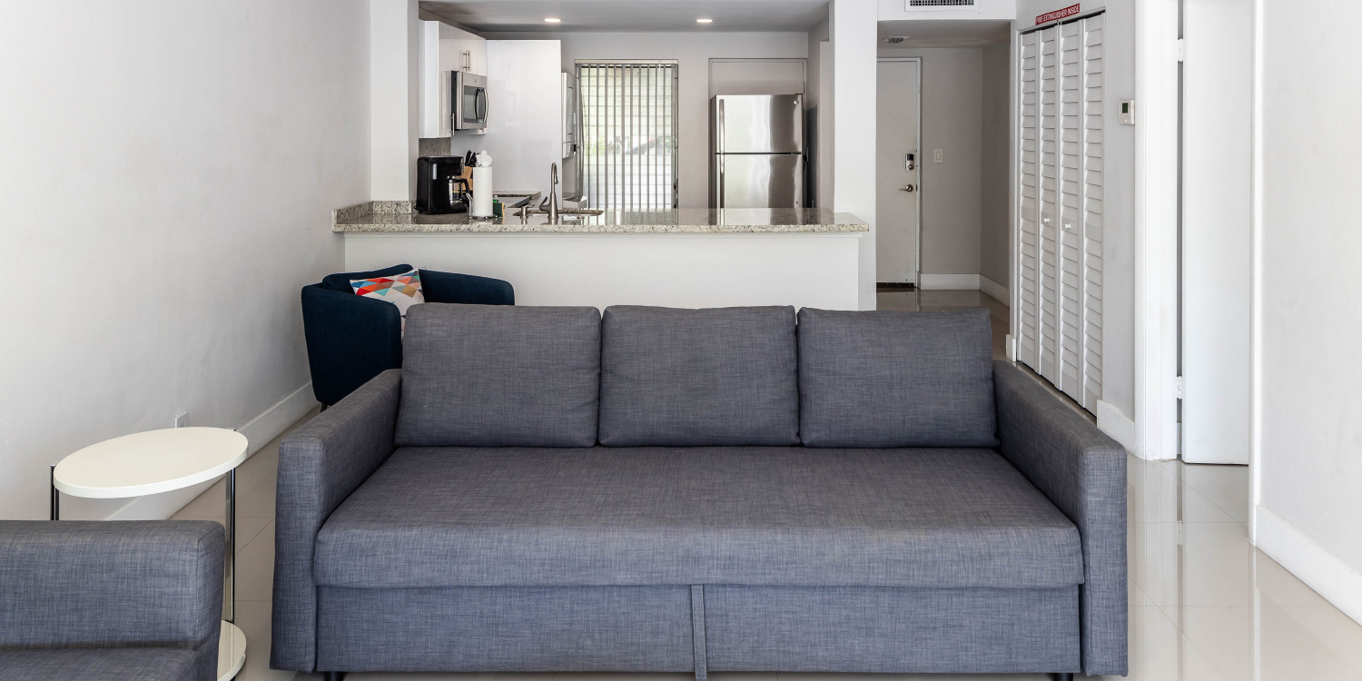 FULL APARTMENT LIVING