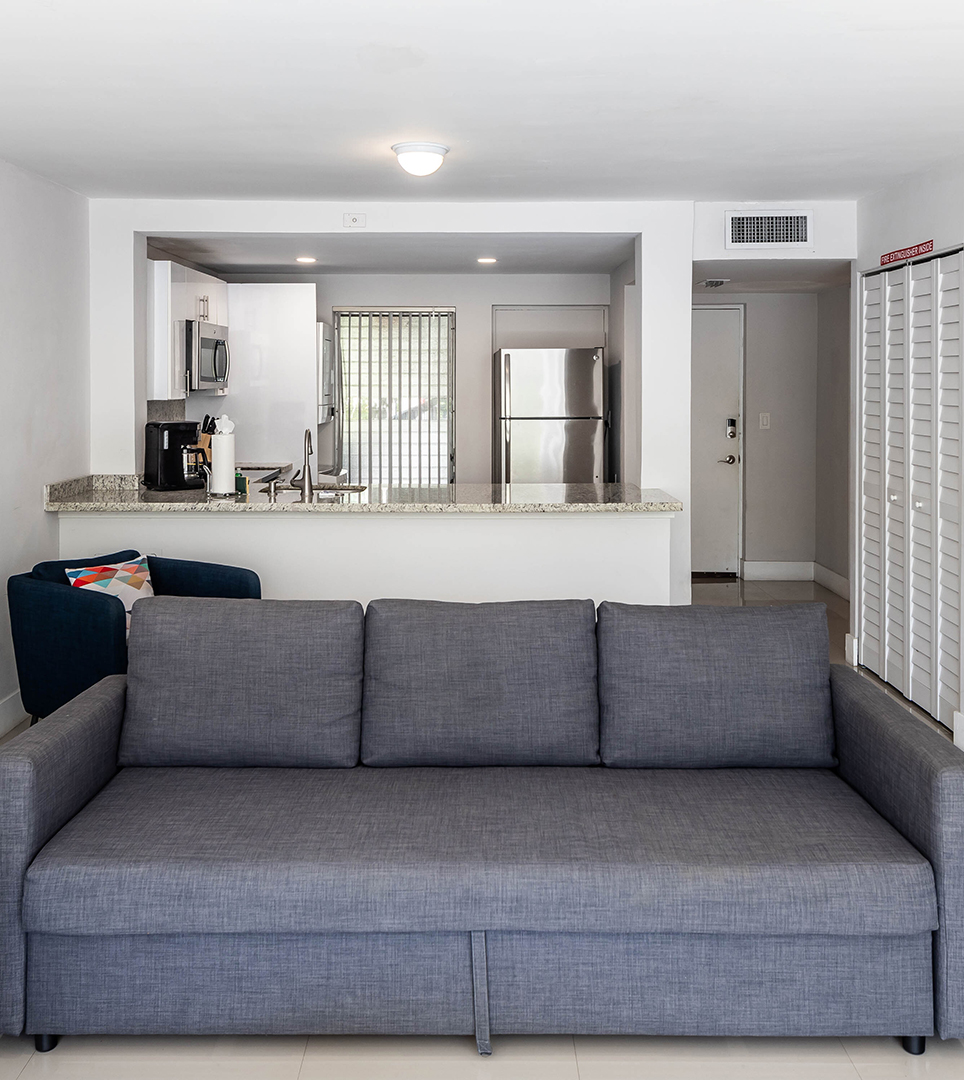 FULL APARTMENT LIVING