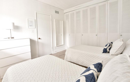  Designer Two Bedroom With Stunning River Views