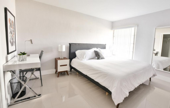 Designer Two Bedroom With Stunning River Views