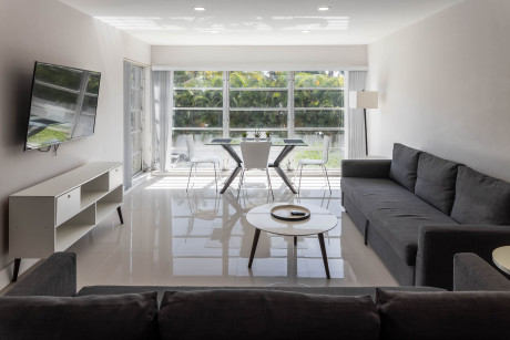 Artrageous On The River - Living Room